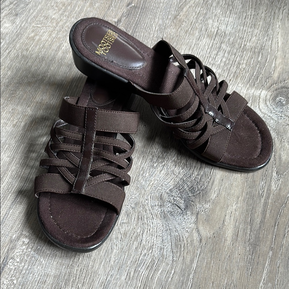 Mootsies Tootsies Brown Sandals with Strappy Design